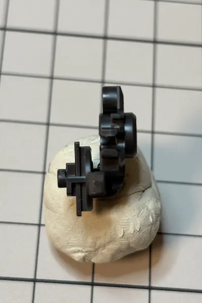 バルバトス胸部パーツ平行