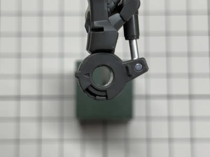 バルバトス脚部６＜４＞Ｂ１とＢ２の取り付けＢ