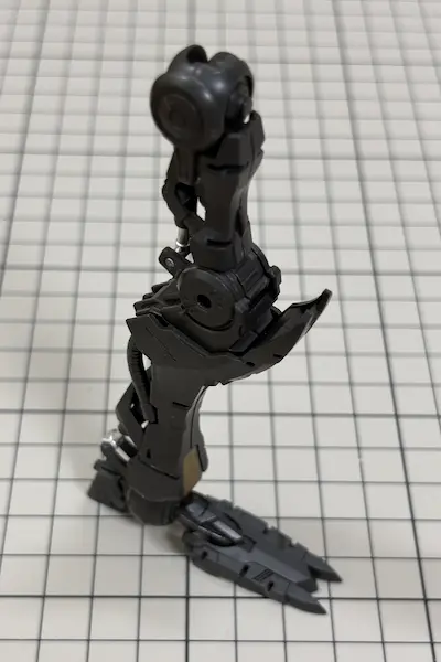 バルバトス脚部フレーム全体３