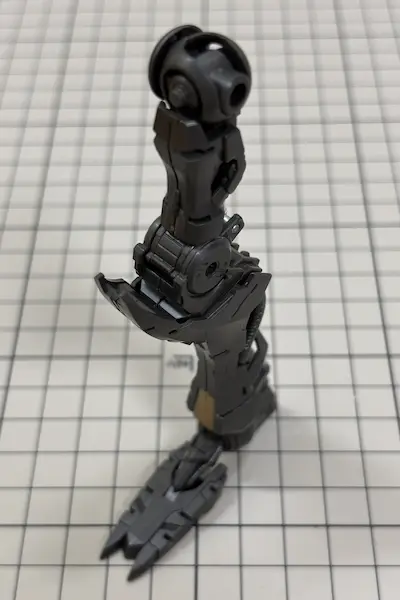 バルバトス脚部フレーム全体４