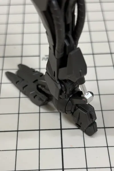 バルバトス脚部フレーム全体６