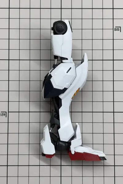 バルバトス脚部外装付き全体５