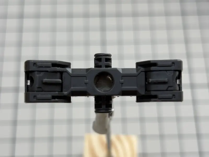 バルバトス腰部フレーム８＜１＞