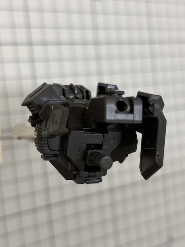 バルバトス腰部フレームその５